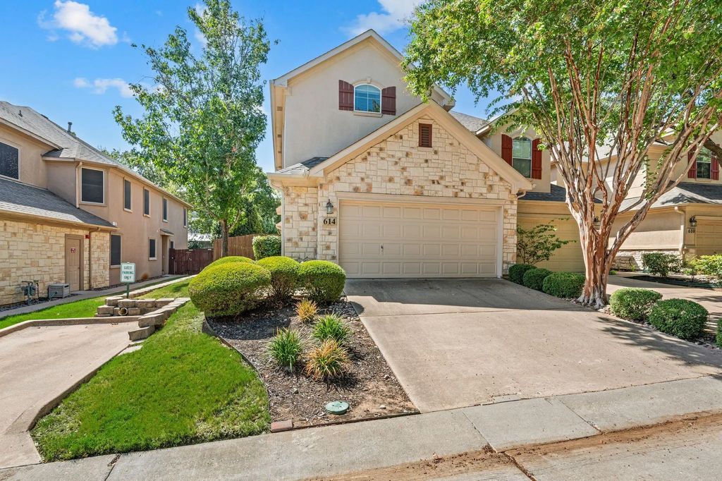 614 Rosemead Drive, Euless