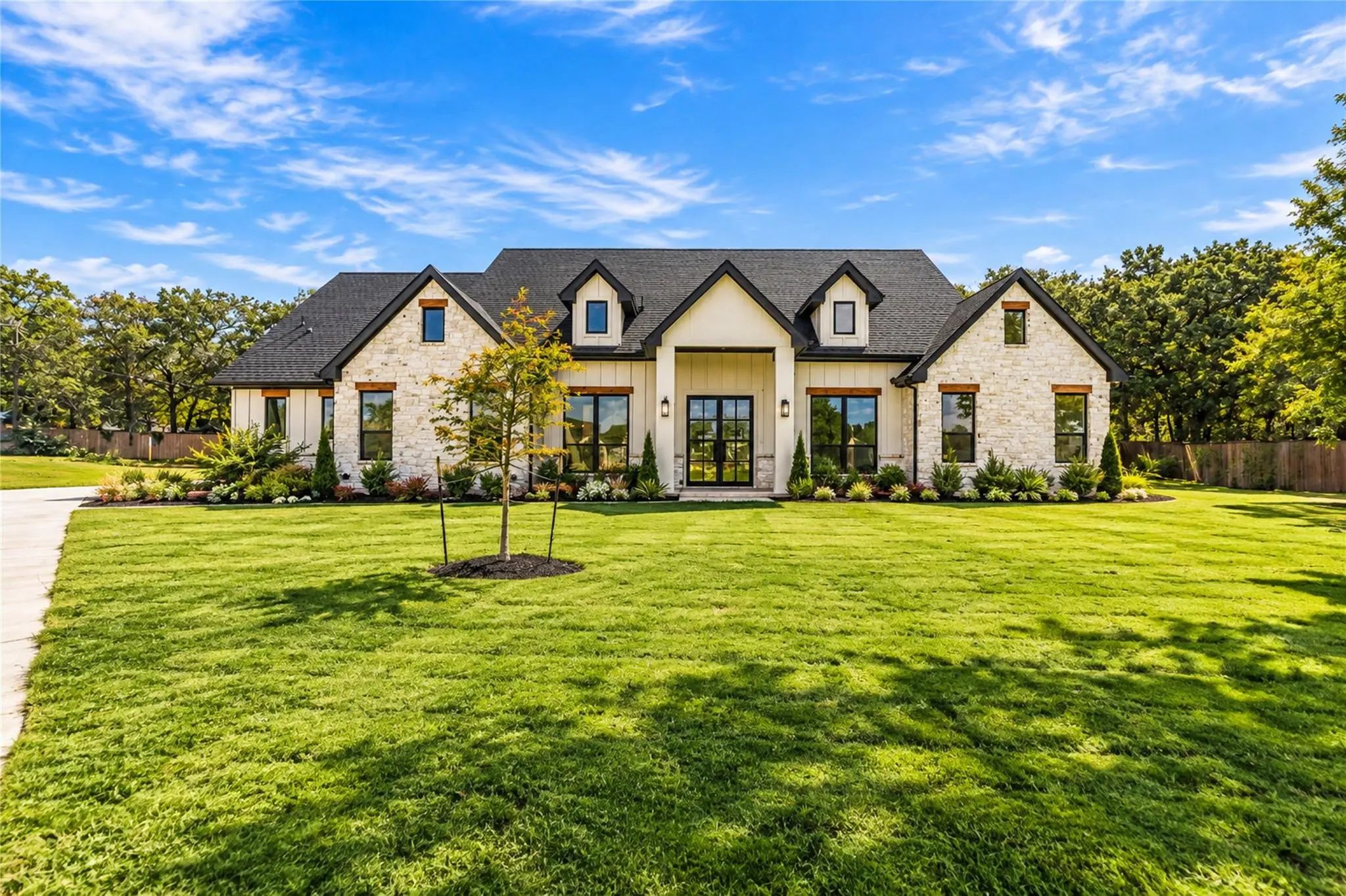 Photo of Listing #21388110
