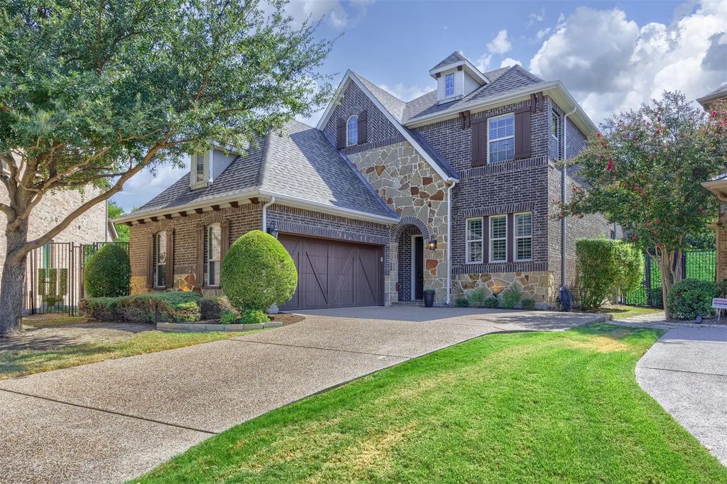18238 Brighton Green, Dallas