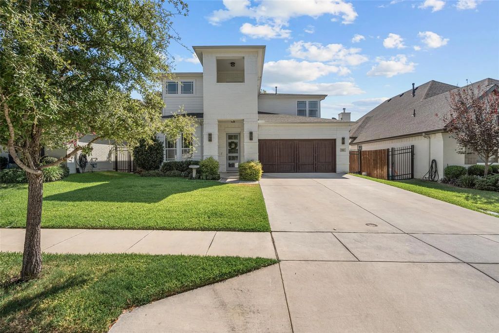 513 Sheer Bliss Lane, Fort Worth