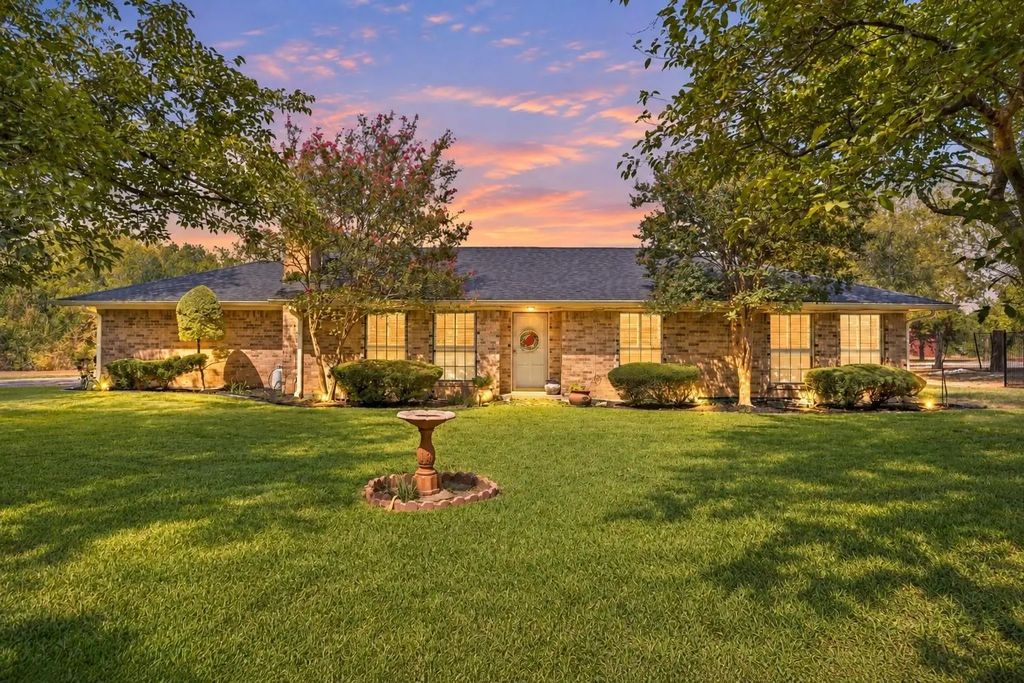 1060 Old Stacy Road, Fairview