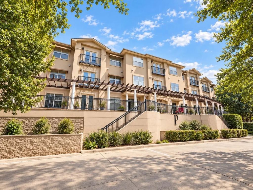 3102 Kings Road 1301, Dallas