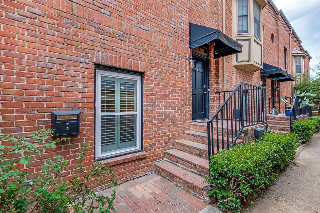 4231 Holland Avenue A, Dallas