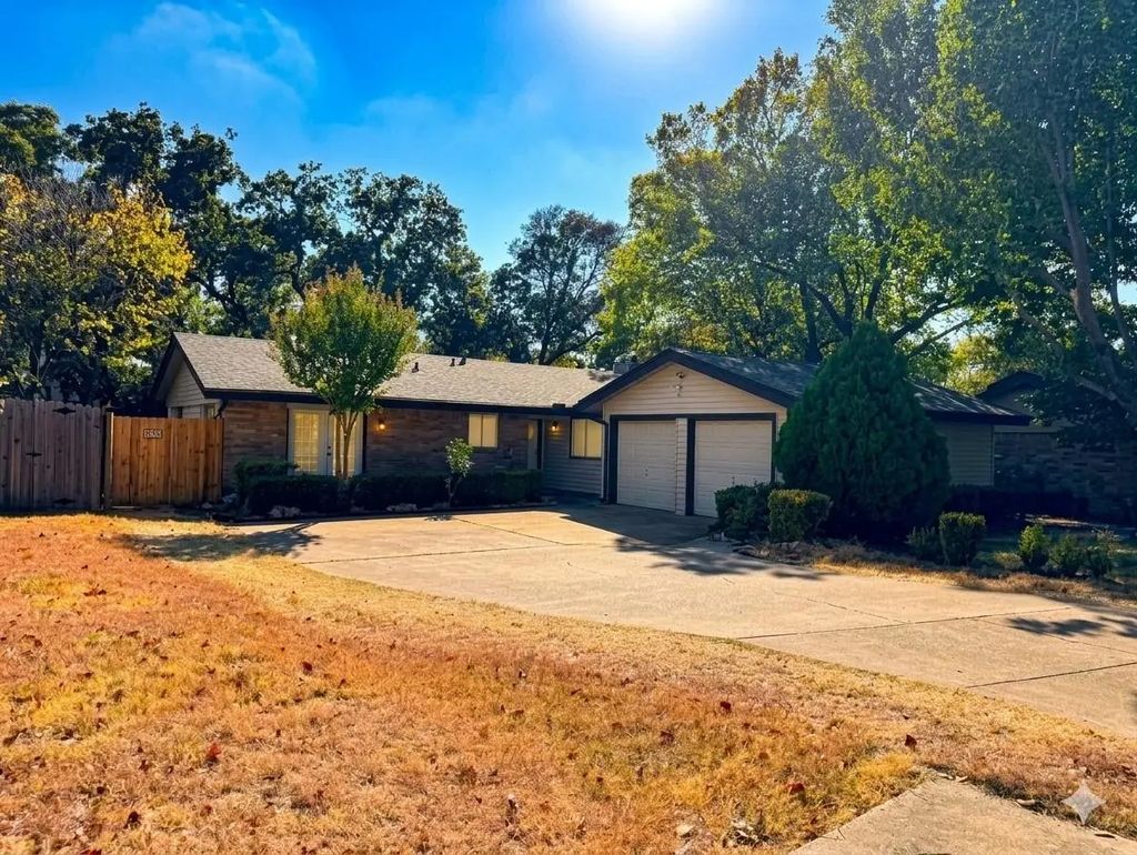 2610 Vanessa Circle, Arlington
