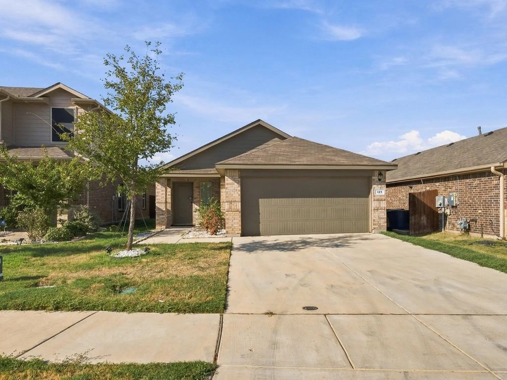 121 Greengate Drive, Boyd