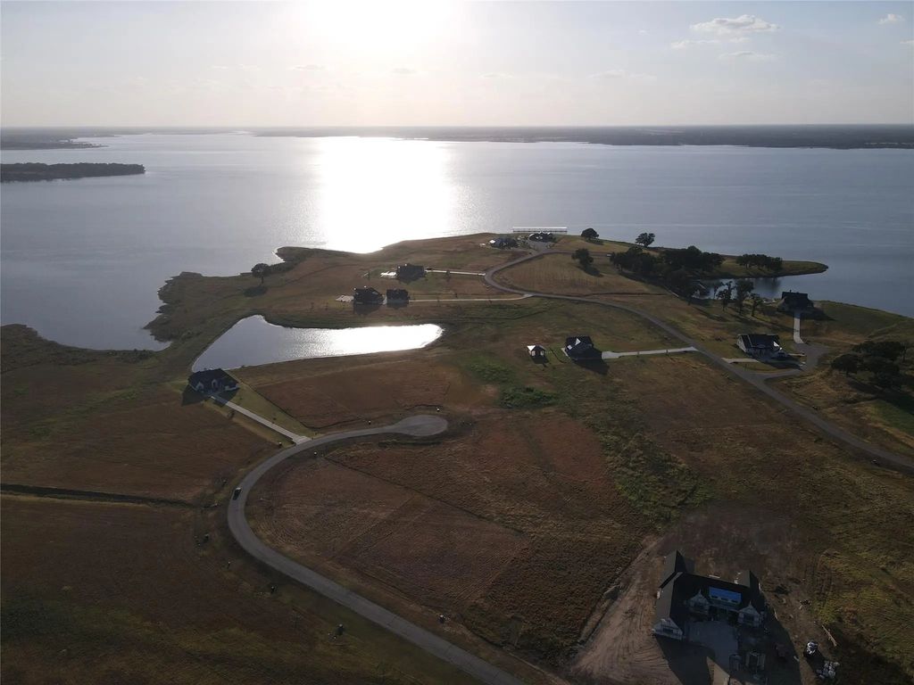330 Sailview Court, Honey Grove