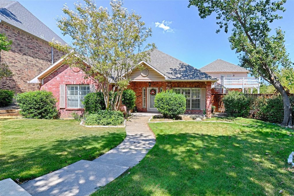 1229 Jeanette Way, Carrollton