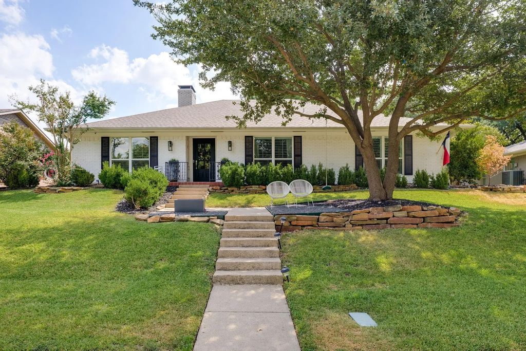 2214 Eastwood Drive, Richardson