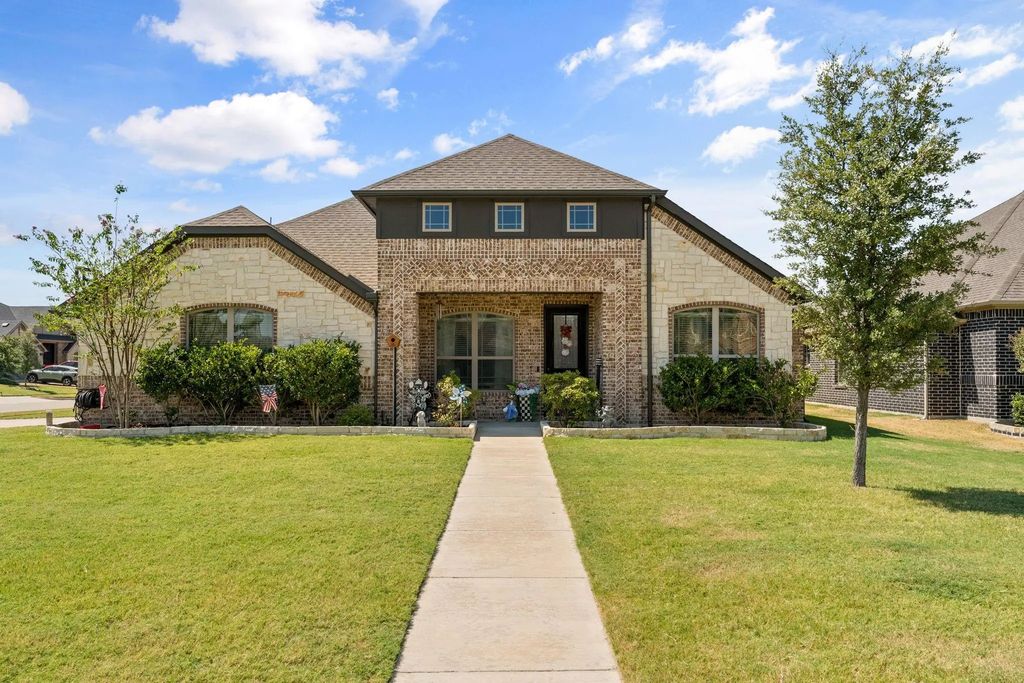 2103 Rose Court, Waxahachie