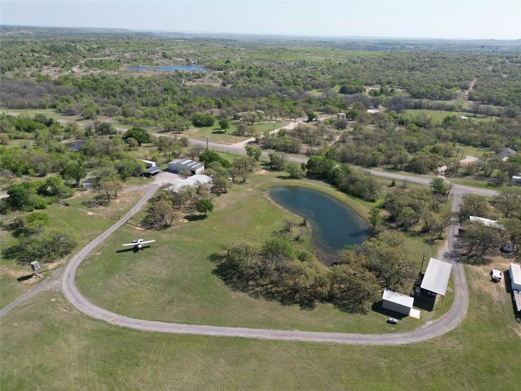 10650 Fm 1156, Jacksboro