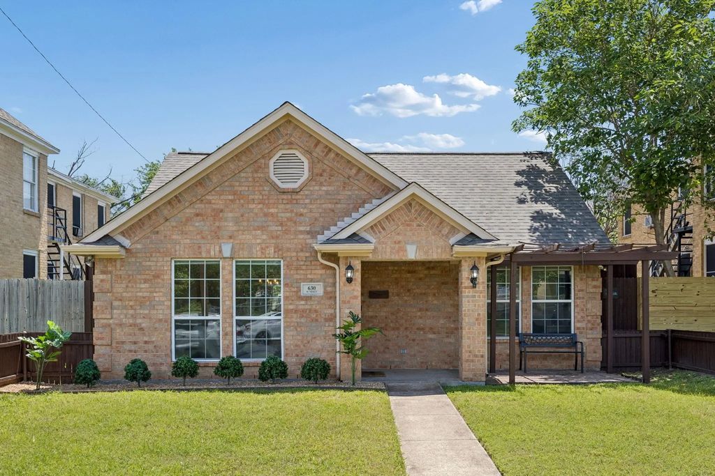 630 W Neely Street, Dallas