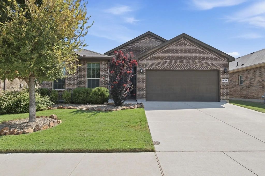 15748 Buffalo Nickel Drive, Fort Worth