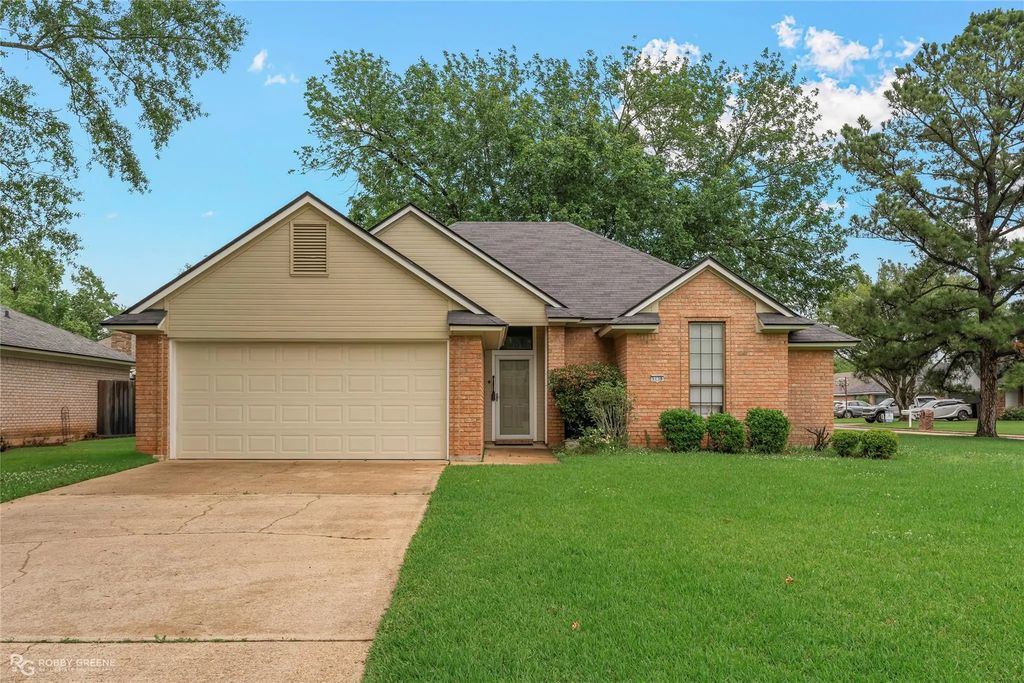 5138 Heatherten Drive, Bossier City