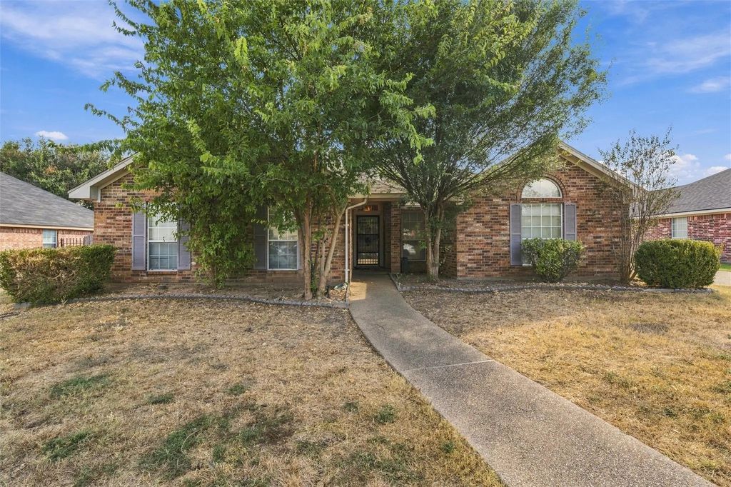948 Cheyenne Trail, Hewitt