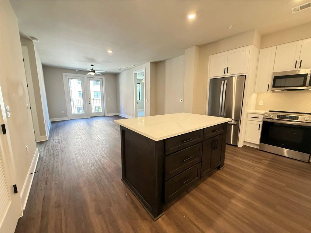 3255 Carlisle Street 2106, Dallas