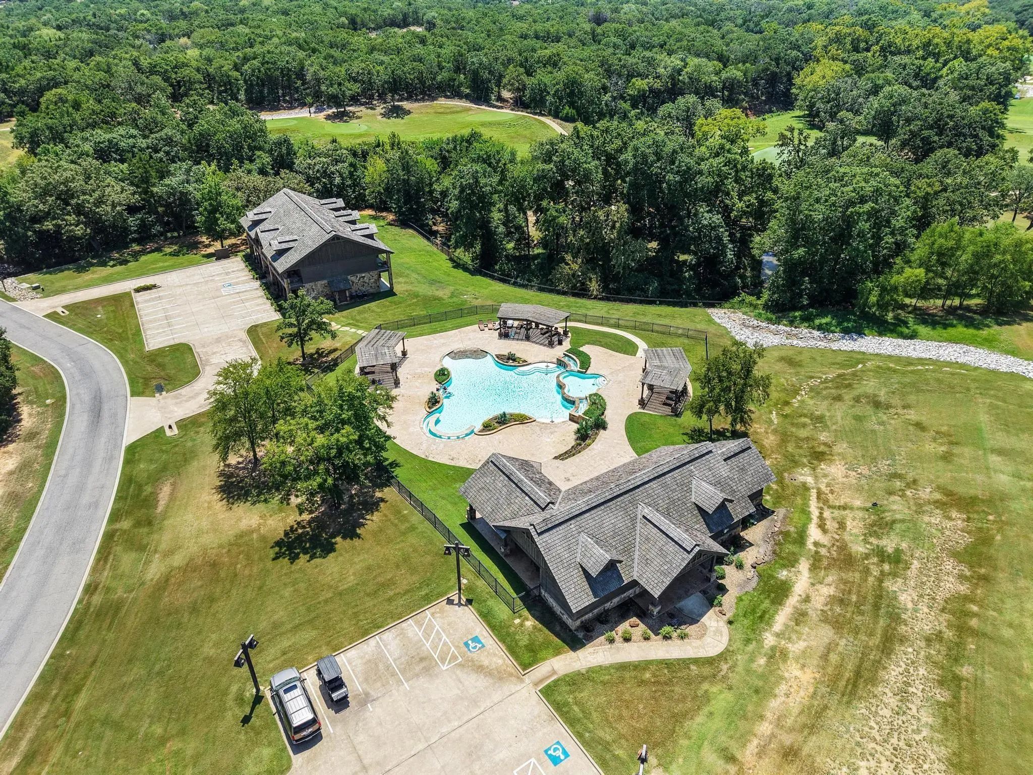 Photo of Listing #21389197