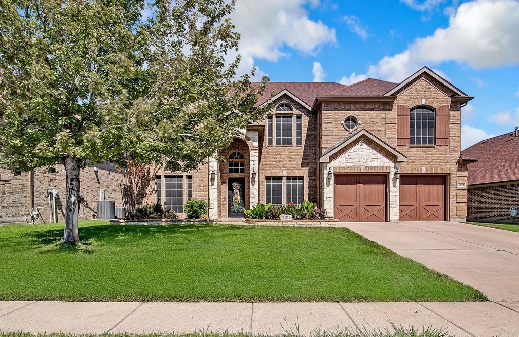 6928 Bent Spur Drive, Fort Worth