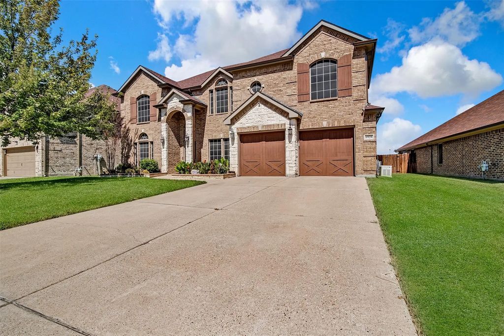 6928 Bent Spur Drive, Fort Worth