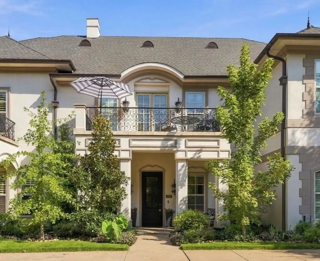 1721 Fountain Pass Drive, Colleyville