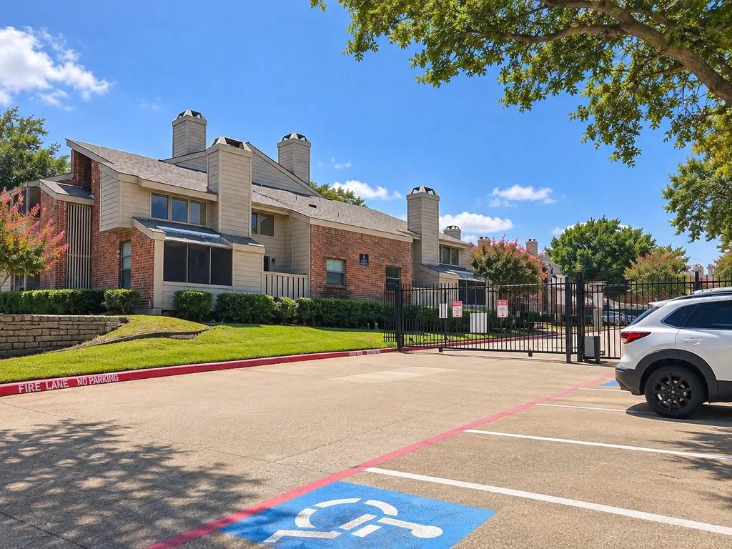 9600 Royal Lane 102, Dallas