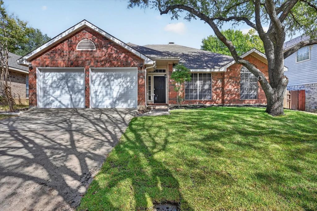 7520 Lake Arrowhead Drive, Fort Worth