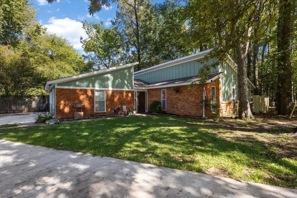 300 Synterra, Lindale