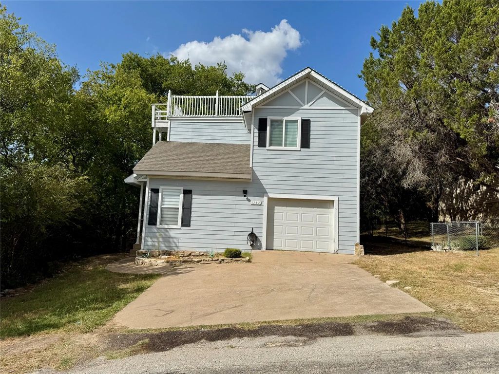 1712 Smokehouse Road, Granbury