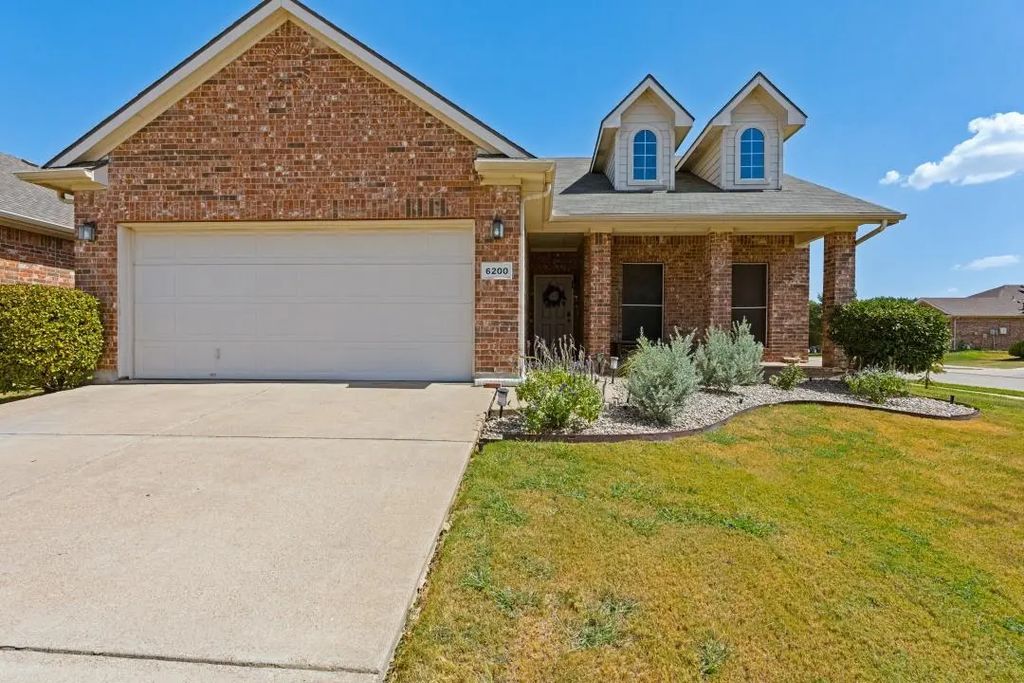 6200 Charisma Court, Fort Worth
