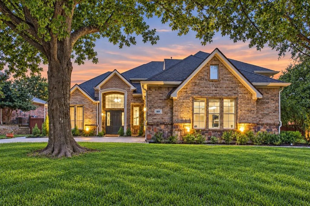 804 Lakewood Drive, McKinney