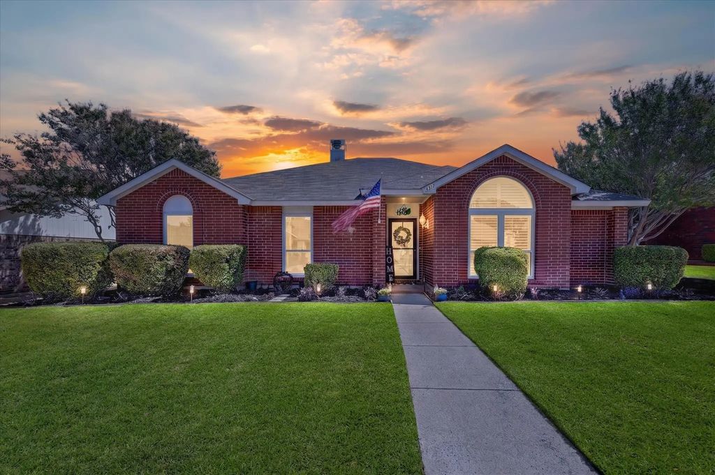 4312 Hillshire Court, Flower Mound