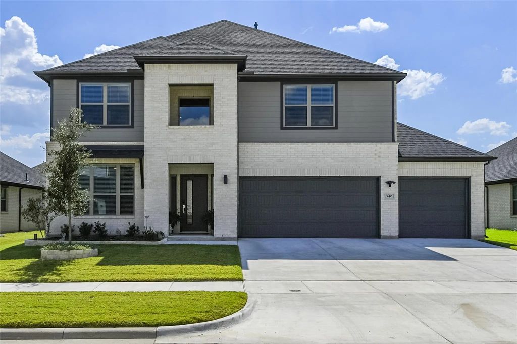 540 Moonrise Street, Waxahachie