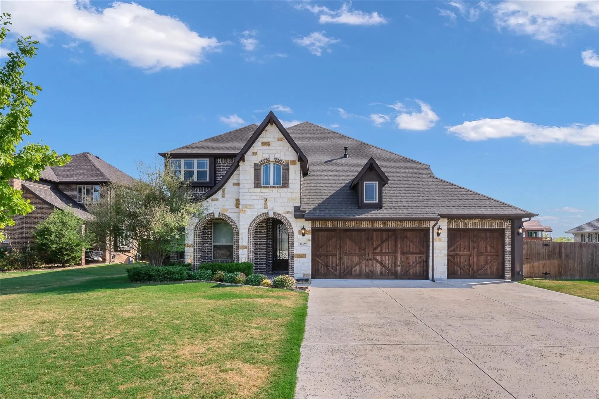 Photo of Listing #21390031