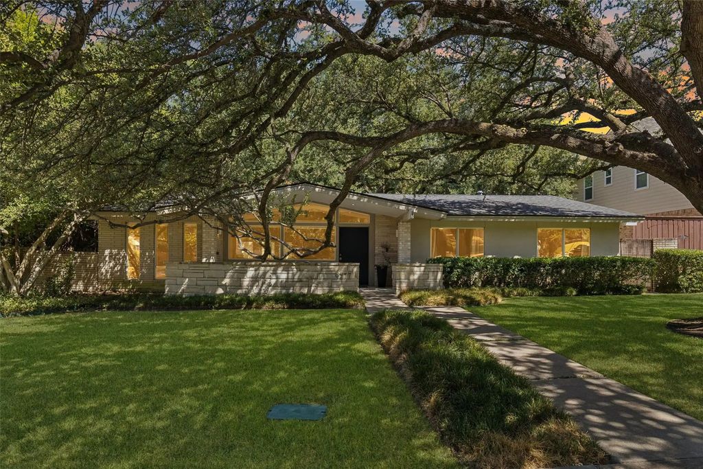 9777 Broken Bow Road, Dallas