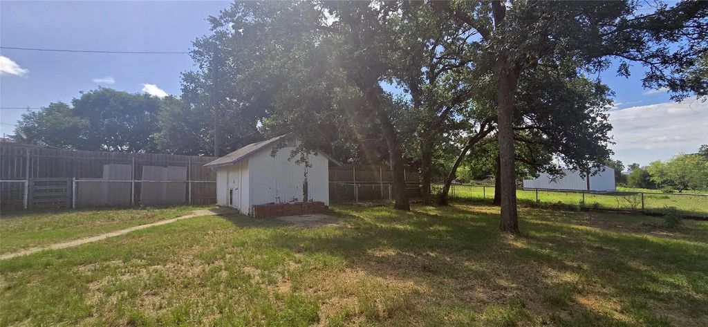 8295 Palo Pinto Highway, Mineral Wells