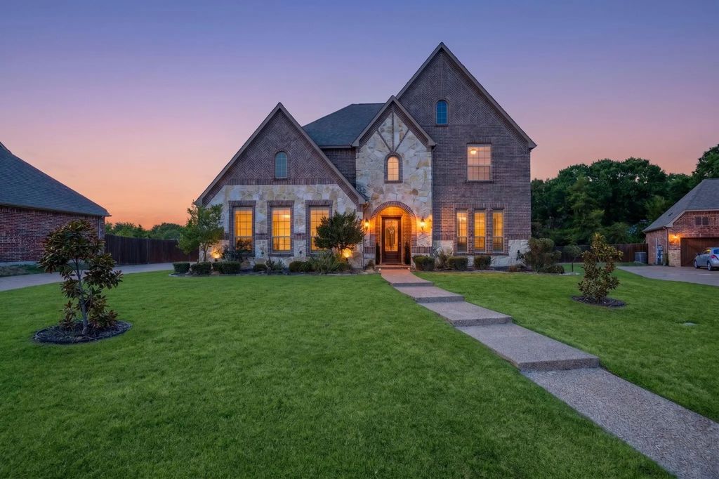 9002 Forest Park Court, Rowlett