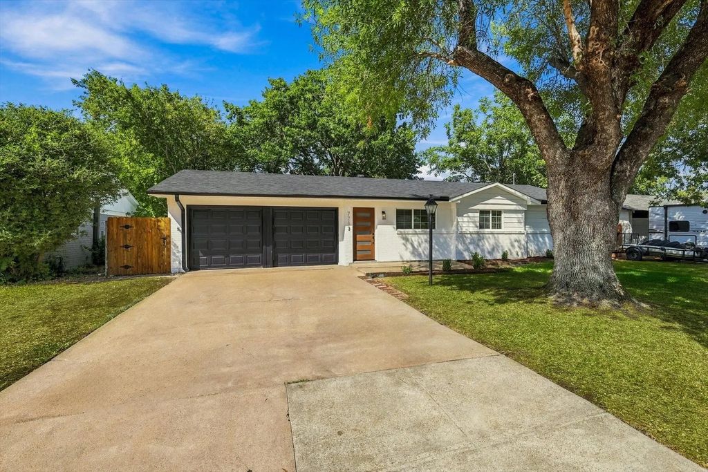 7713 Noreast Drive, North Richland Hills