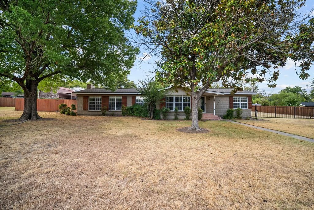3709 Pecan Park Drive, Weatherford