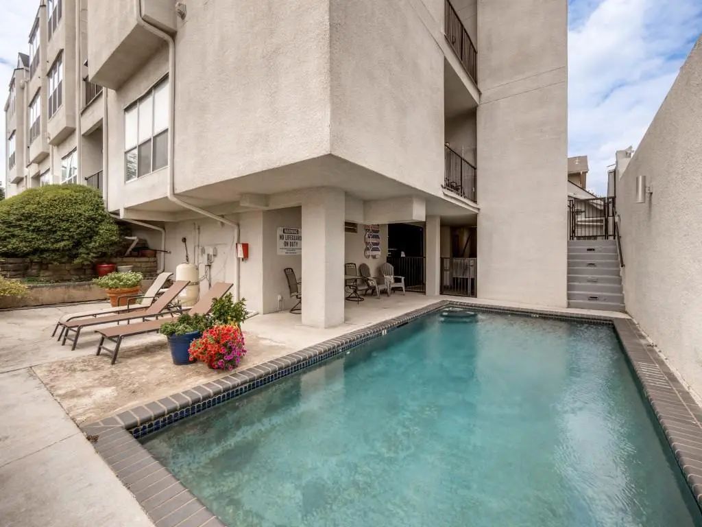 4221 Cole Avenue 102, Dallas
