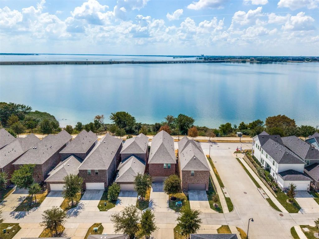 7401 Sunset Boulevard, Rowlett