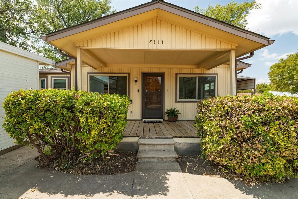 7313 Marvin Brown Street, Fort Worth