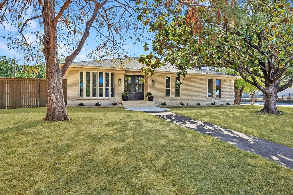 9008 Flicker Lane, Dallas