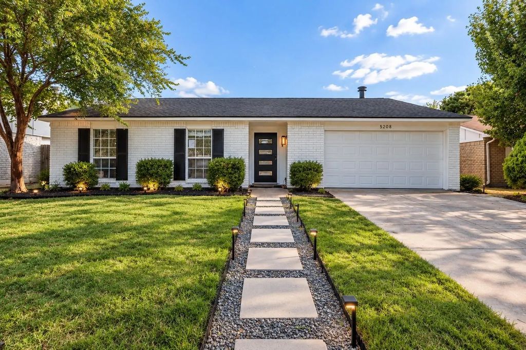 5208 Knox Drive, The Colony