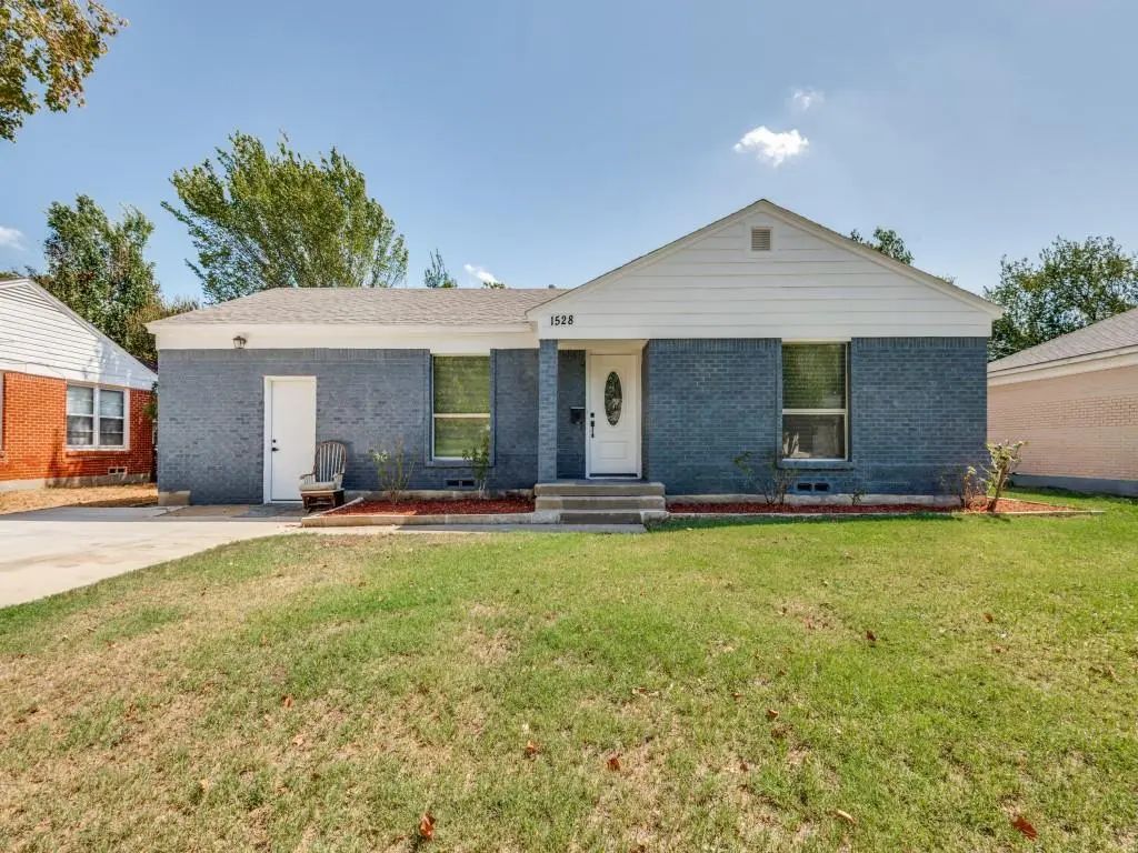 1528 Priscilla Lane, Irving
