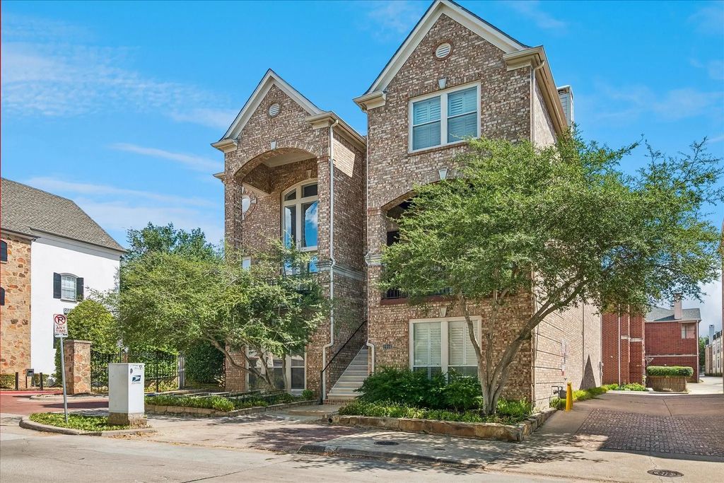 2916 Thomas Avenue, Dallas