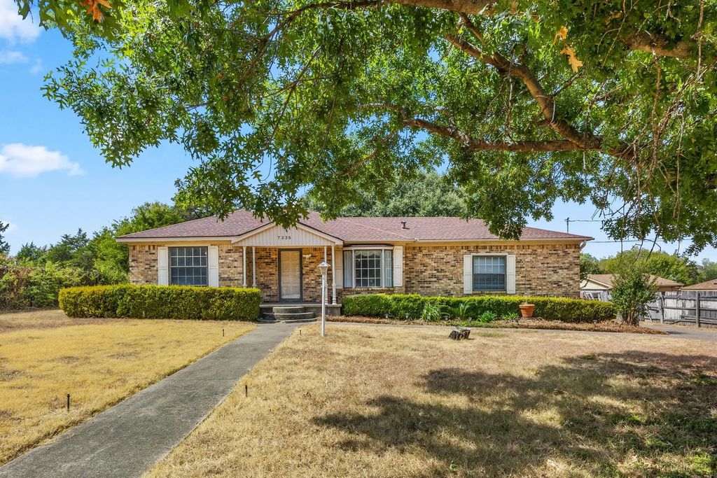7235 Vecino Drive, Dallas