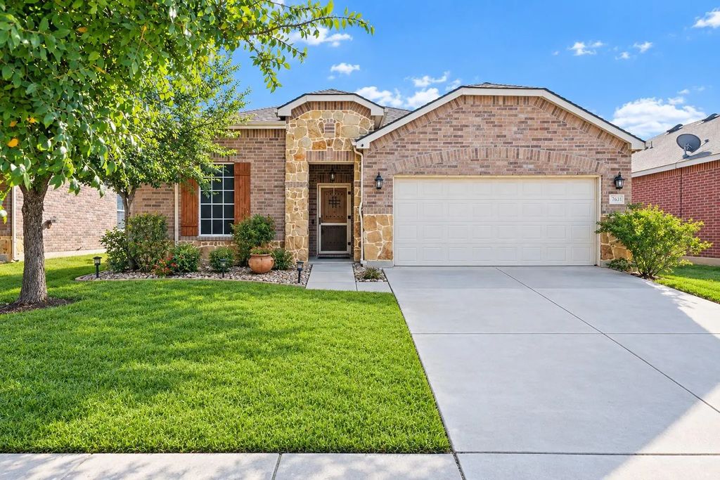 7704 Anatolian Way, Fort Worth