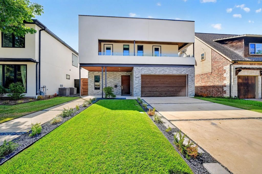 4234 Merrell Road, Dallas