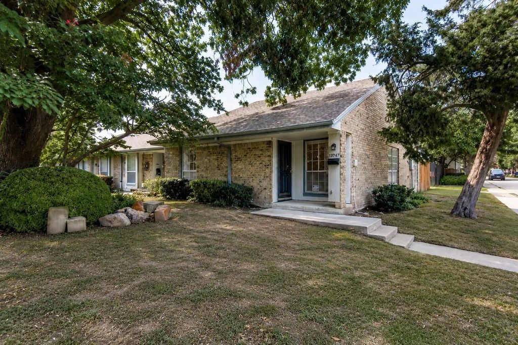 13747 Flagstone Lane, Dallas