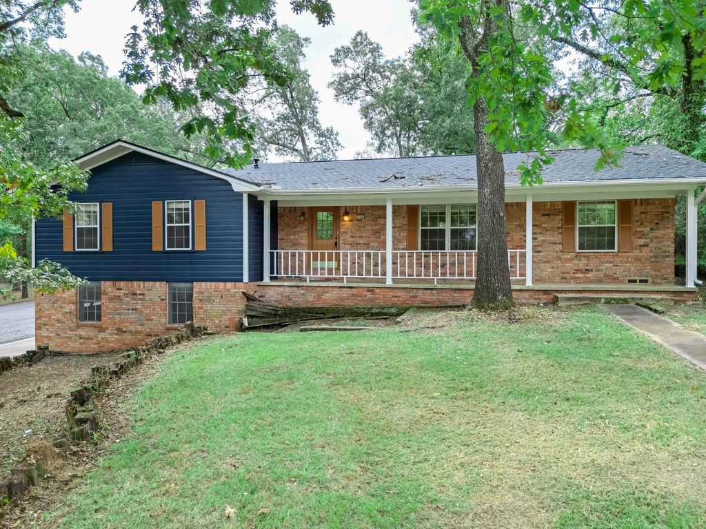 516 Azalea Lane, Mount Pleasant