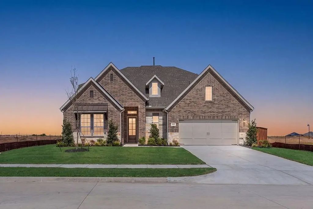 804 Scarlet Sage Drive, Waxahachie